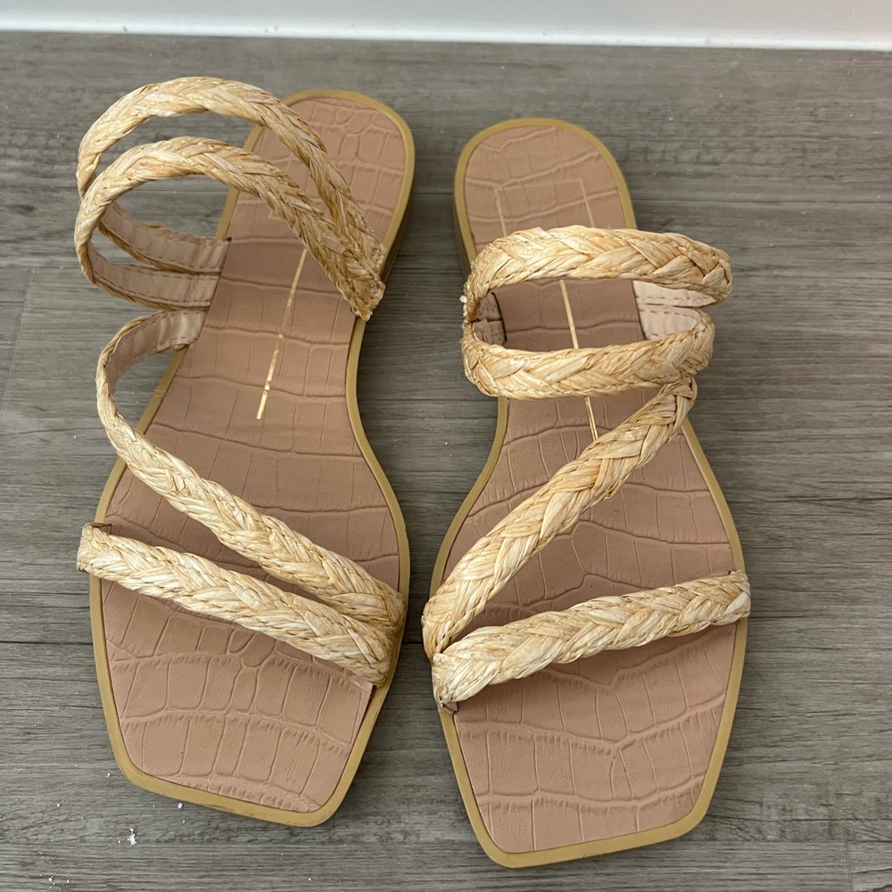 Dolce Vita Woven Sandals Size 6